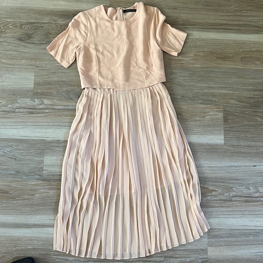 Zara light pink almost peach pleated midi dress